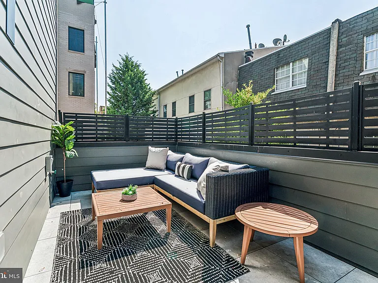 706 Latona St #H — Photo 35