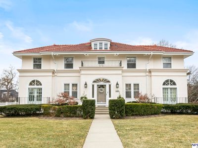 106 N 53rd St, Omaha, NE, 68132