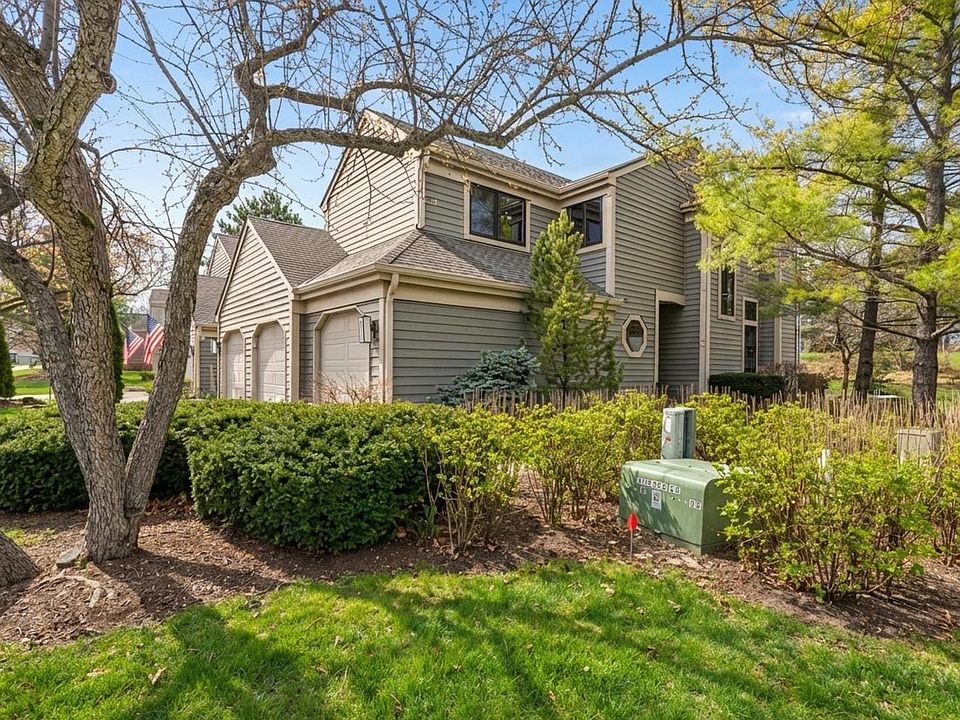 1st image of 374 White Oak Ln #1190
