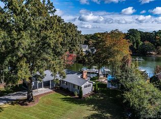 197 Cardinal Ln, White Stone, VA 22578