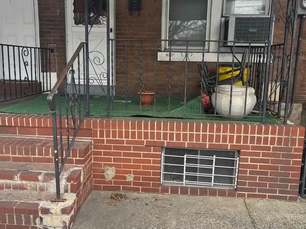 32 Washington St, Trenton, NJ 08611