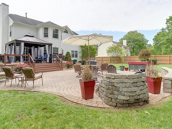 2nd image of 309 Harrod Ln