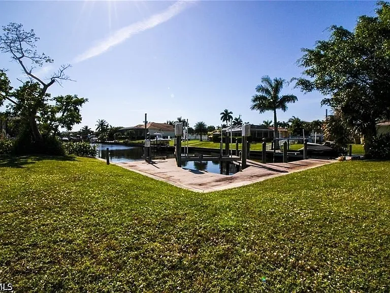 5302 Malibu Ct — Photo 19