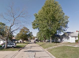 322 S 2nd St, Vandalia, IL 62471