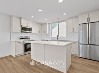 11323 106th St NW Unit 2, Edmonton, AB T5G 2P6