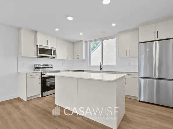 11323 106th St NW, Edmonton, AB
