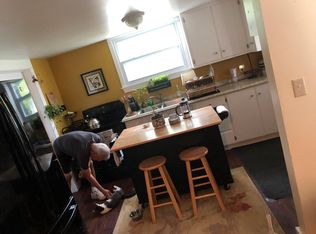 8126 Charlesderry Rd, Kirtland, OH 44094