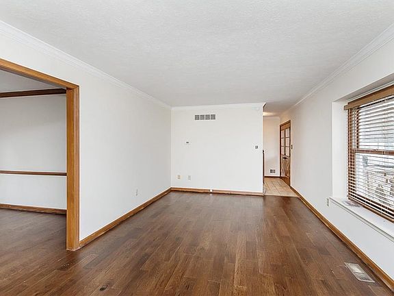 5th image of 545 Sunset Dr