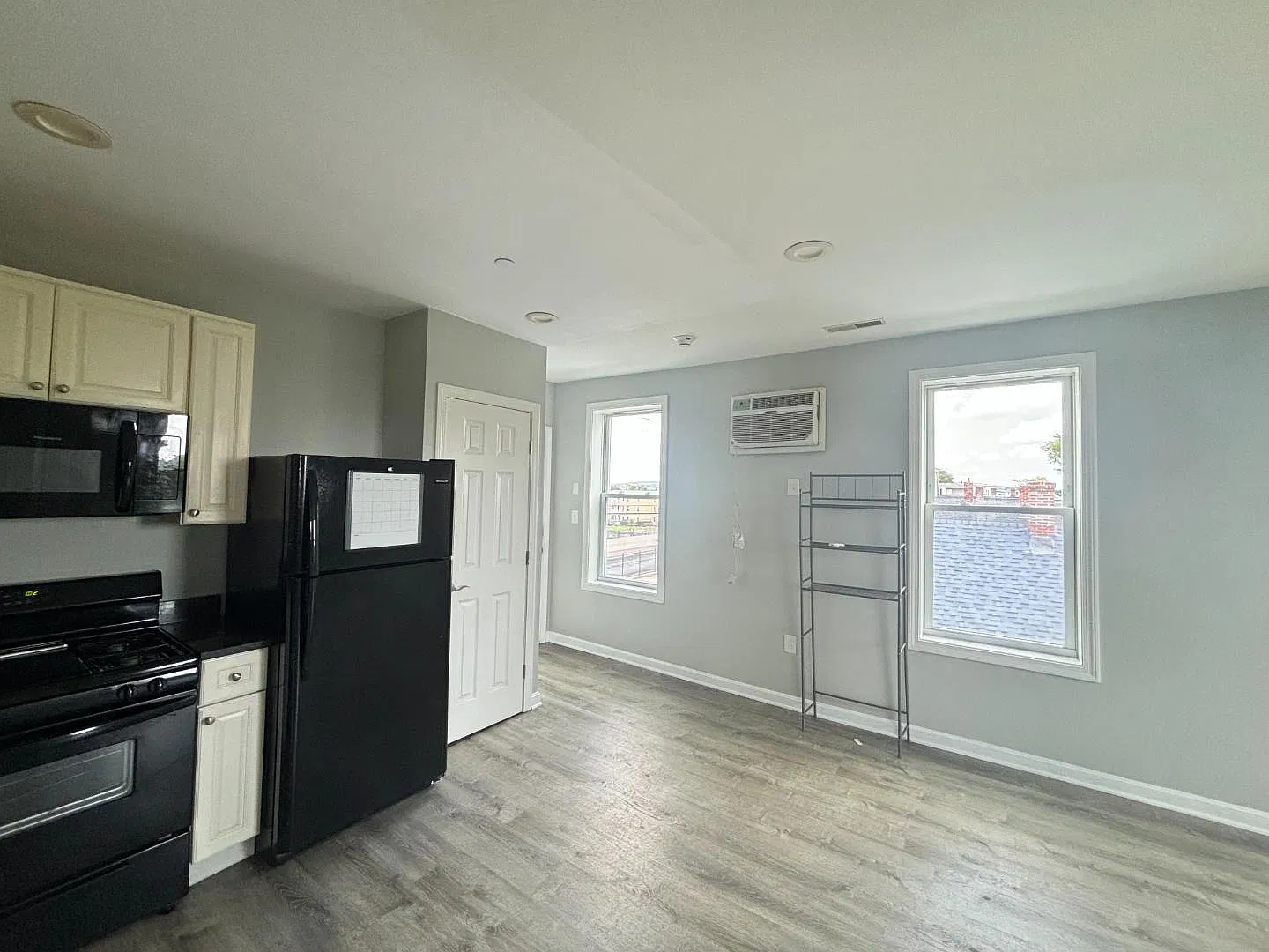 2 bed, 675 sqft, $1,875 — Photo 4