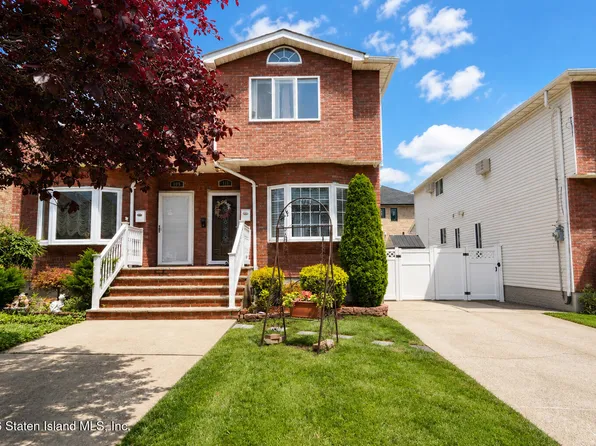 111 Burgher Ave, Staten Island, NY 10304