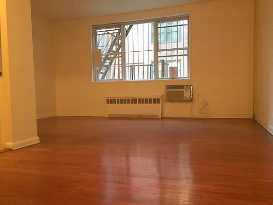 Rented by Keller Williams NYC | media 20