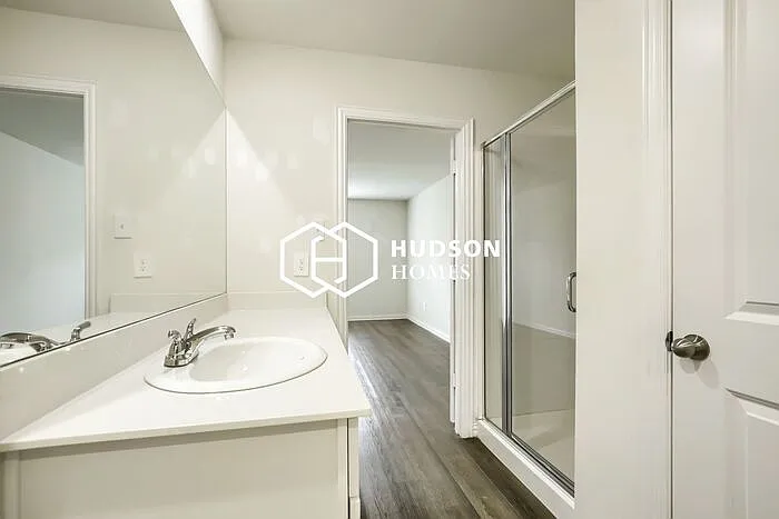 336 Bounding Main St — Photo 10
