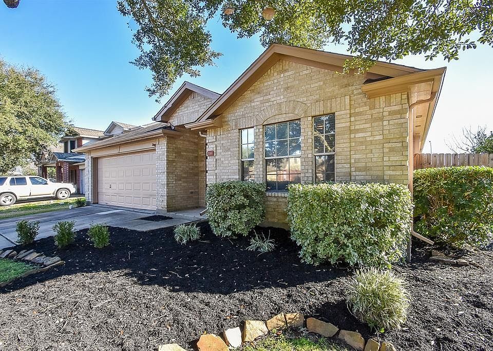 1st image of 3507 Yellowstone Cir