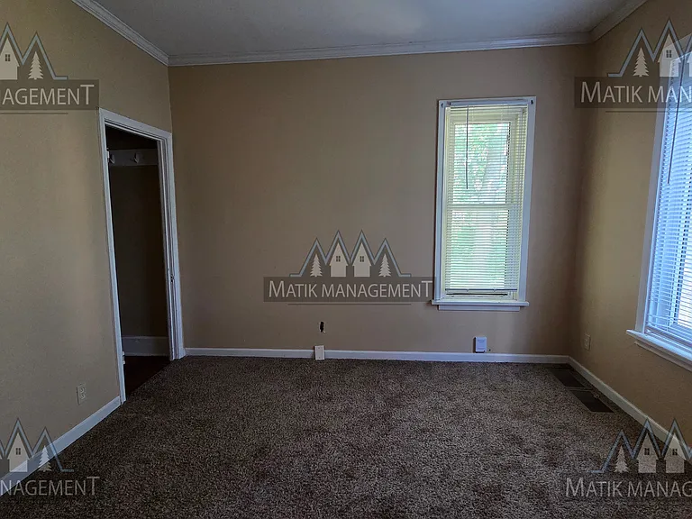 16 9th Ave NE #1 — Photo 47