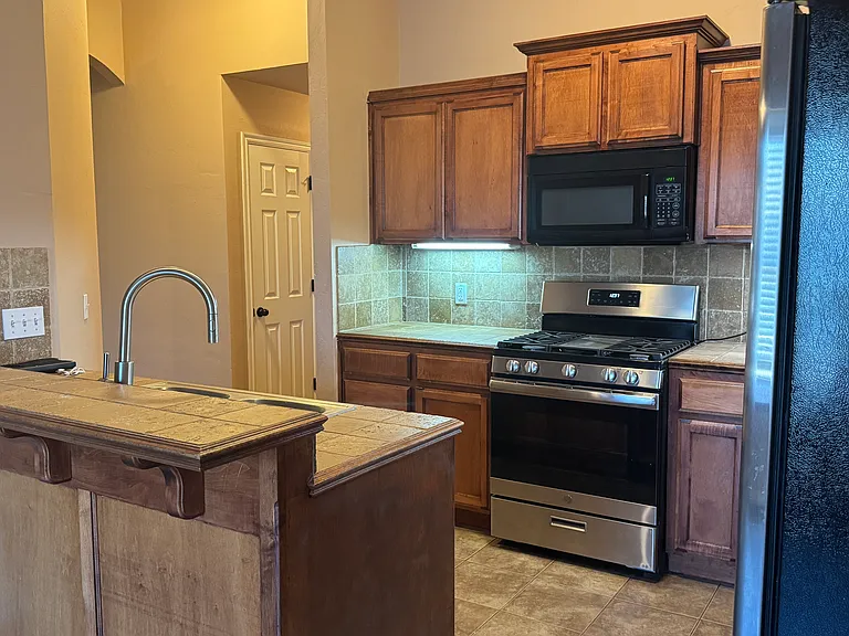 21201 River Lark Ln — Photo 4