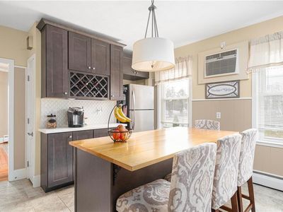 28-22 Argol St, Providence, RI, 02904