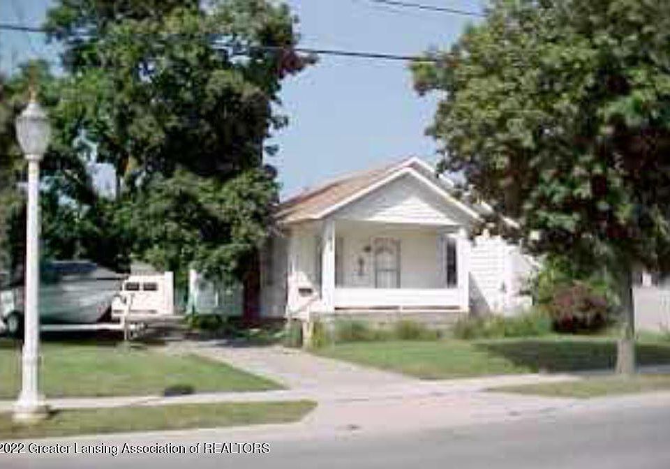 1st image of 229 Douglas Ave