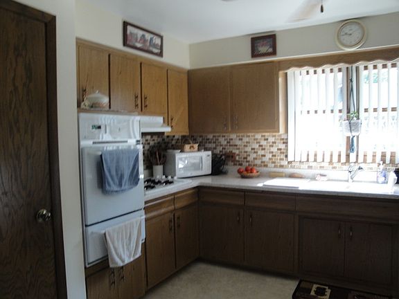 5th image of 8132 W Erin Dr