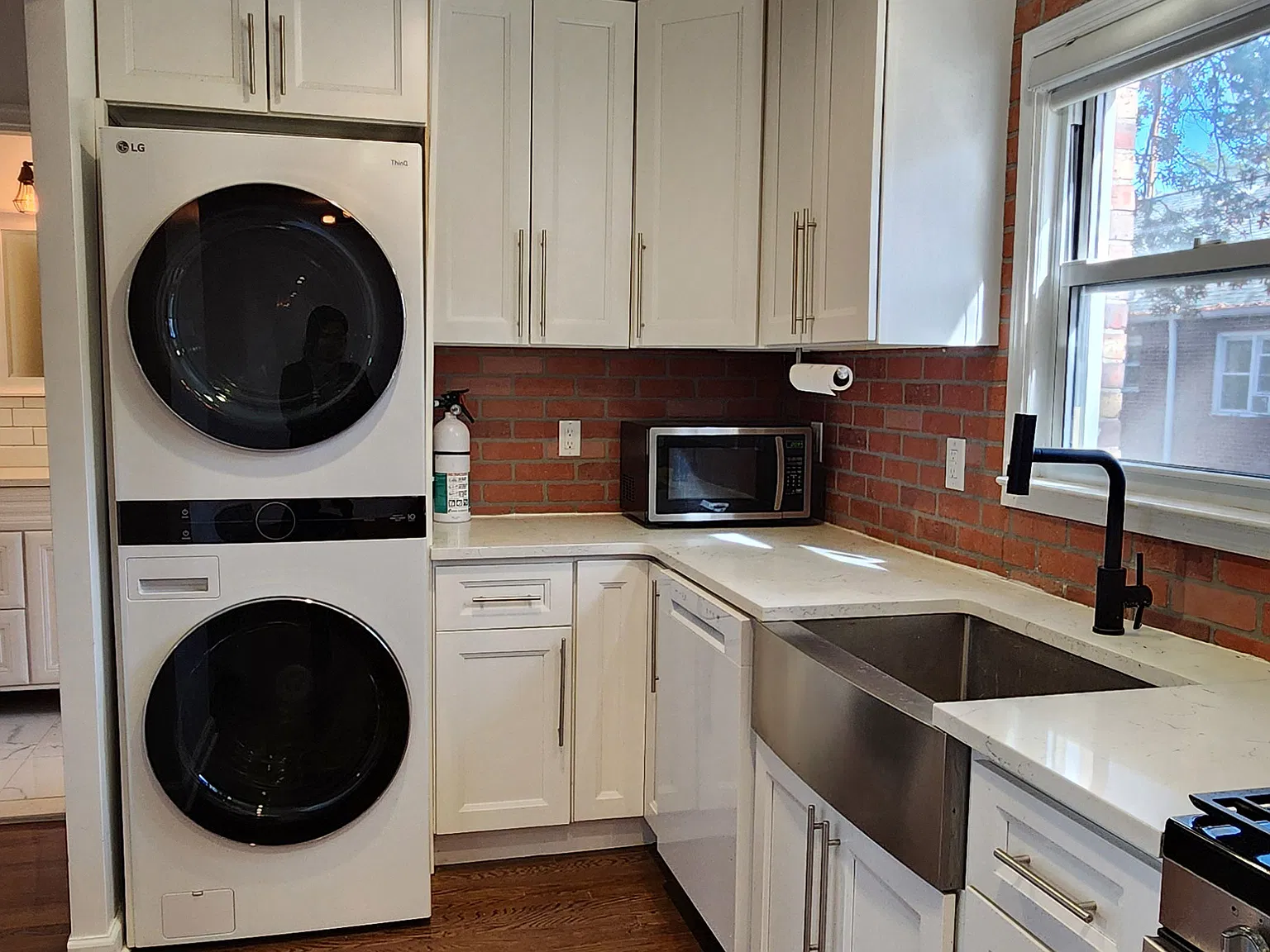 1 bed, $2,450 — Photo 3