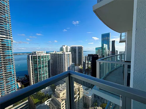 1060 Brickell Ave Photo 1