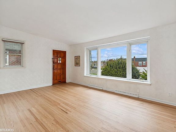 5th image of 8612 Frontenac St