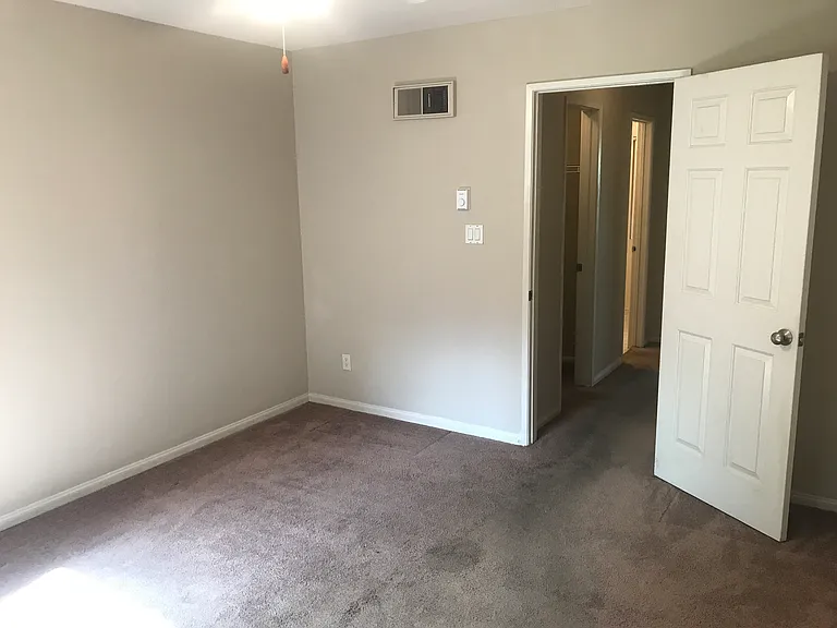 7525 Charmant Dr #111 — Photo 54