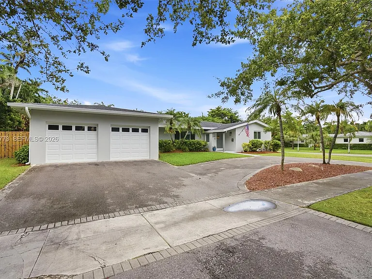 15845 SW 87th Ave — Photo 5