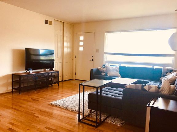 3rd image of 506 Princeton Pl
