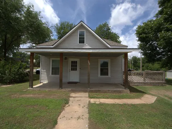500 W 7th St, Newkirk, OK 74647