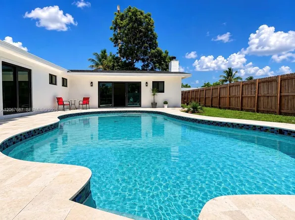 3431 NE 8th Ave, Oakland Park, FL 33334