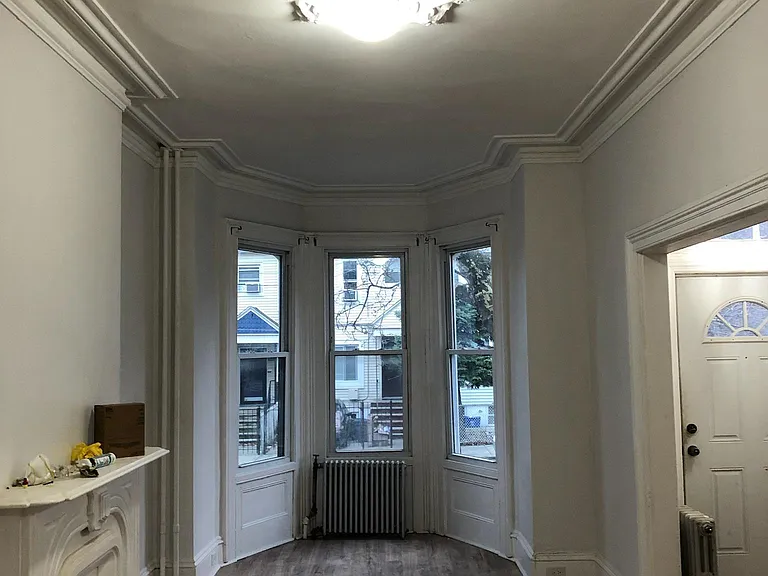 118 Clinton Ave — Photo 7