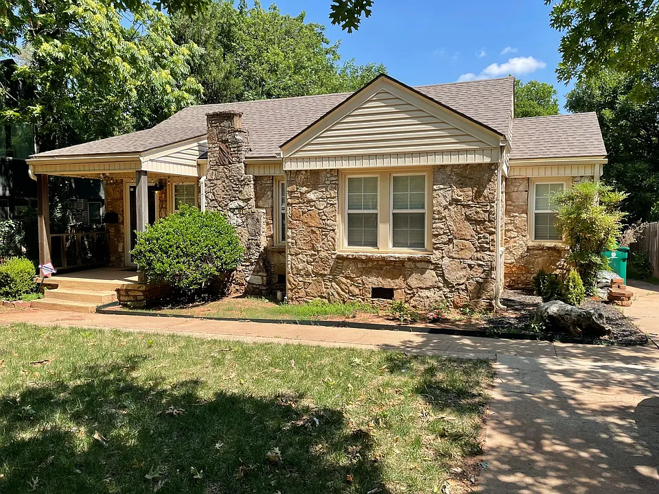 1103 Lombardy Rd