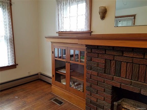 3rd image of 84 Orchard Dr