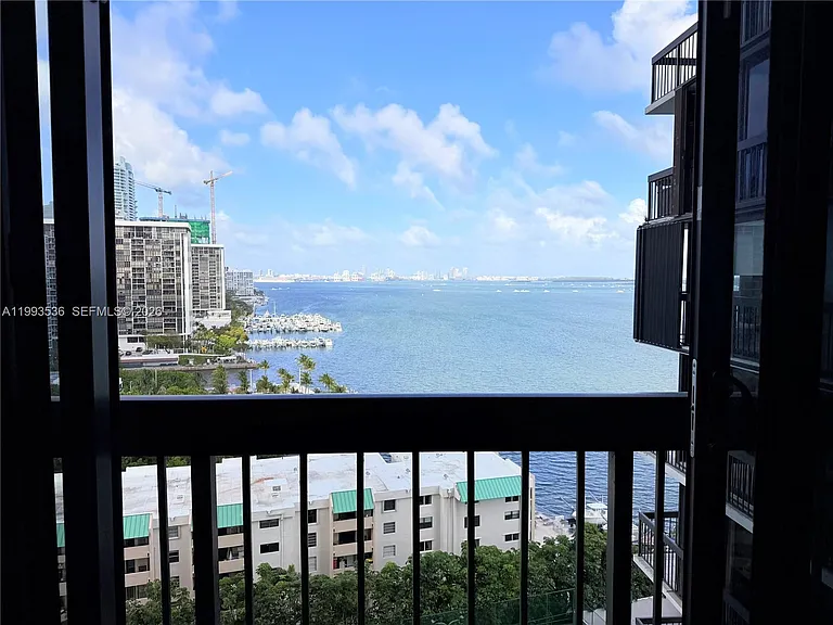 2333 Brickell Ave #1407 — Photo 18