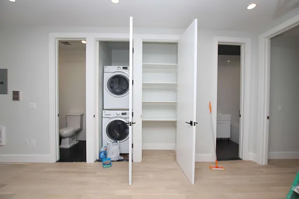 Rented by Nooklyn NYC LLC | media 111