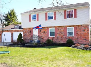 6487 Lu Don Dr, Hamburg, NY 14075