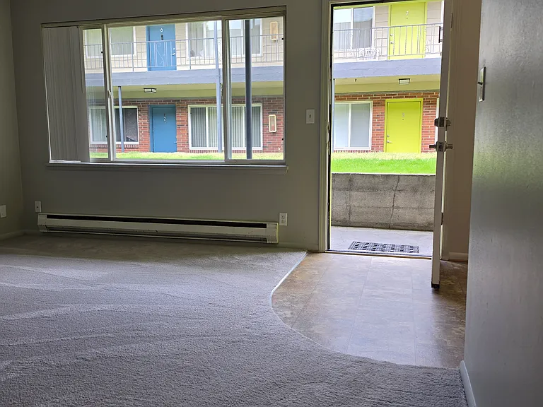 4028 California Ave SW #11 — Photo 6