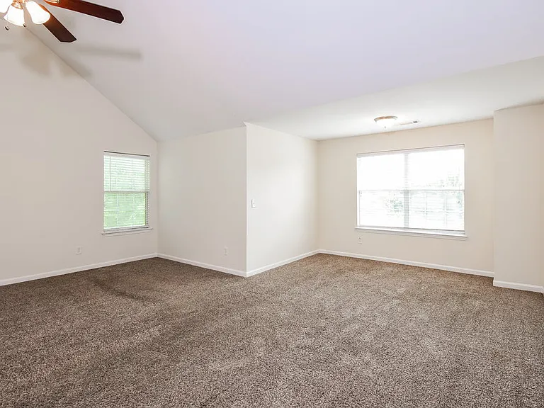 4740 Hopewell Manor Dr — Photo 11