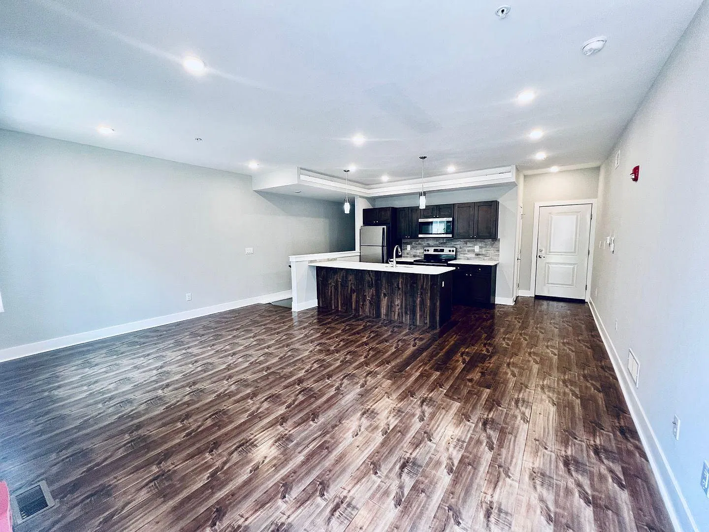 2 bed, 1.5 bath, $1,700 — Photo 1