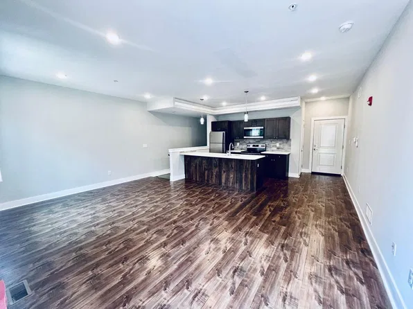 1417 N Franklin St, Philadelphia, PA