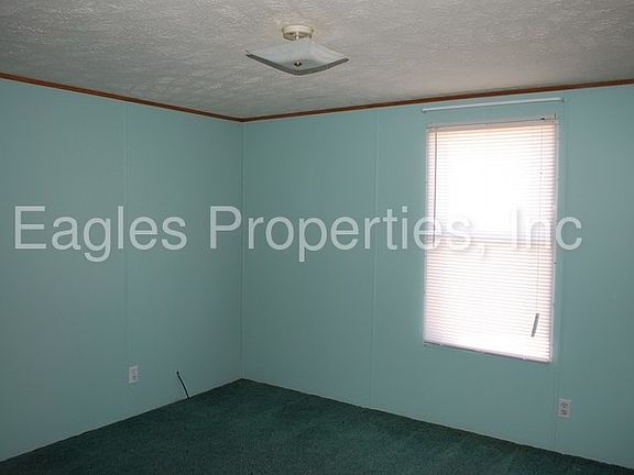 5th image of 128 Hailey Dr