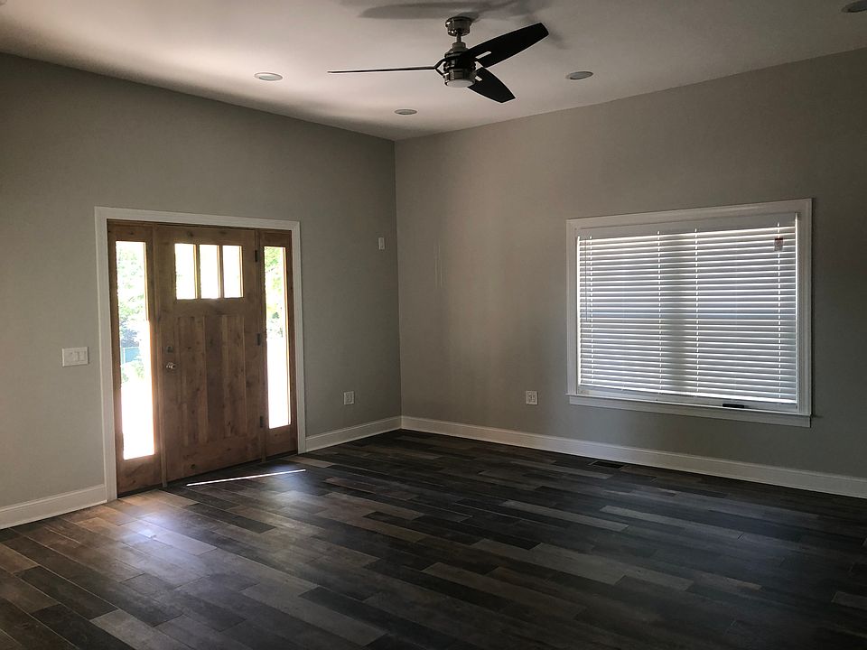 1st image of 76 Jay St