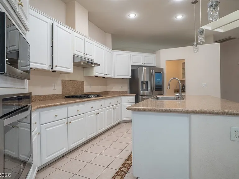 7861 Darby Ave — Photo 23