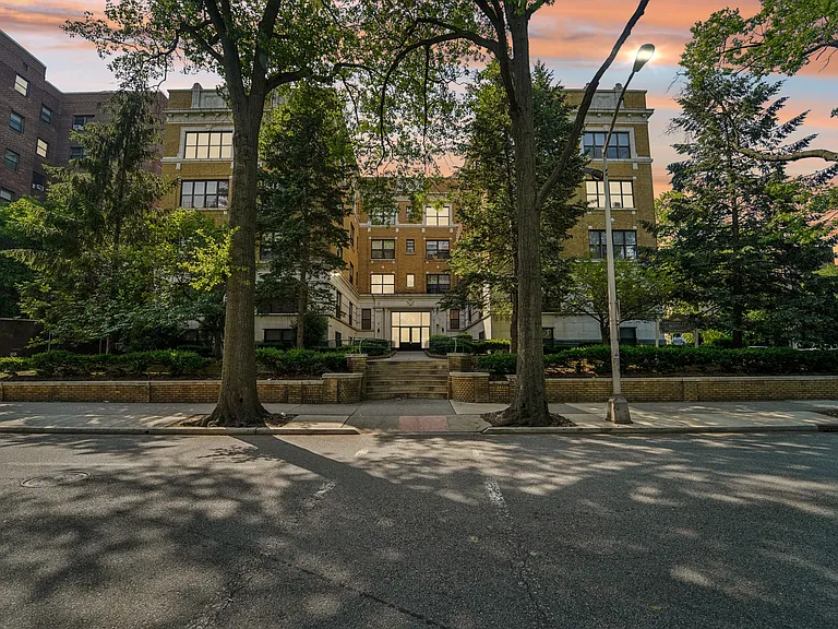 PEEK Arlington Grove — Photo 42