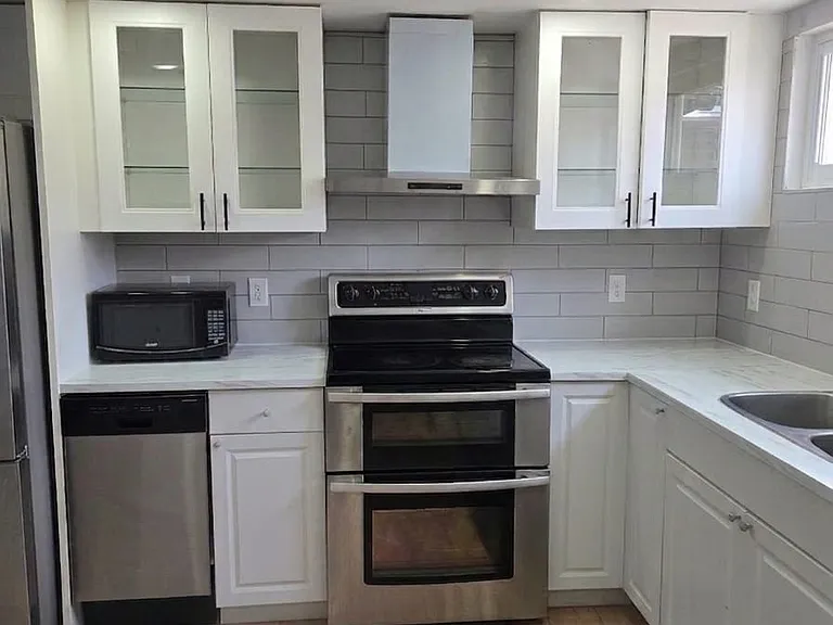 54 Beland Ave S — Photo 5