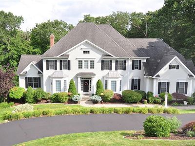 77 Wildwood Drive, Avon, CT, 06001