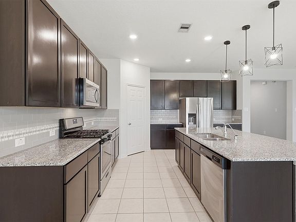 3rd image of 3904 Waterworth Way