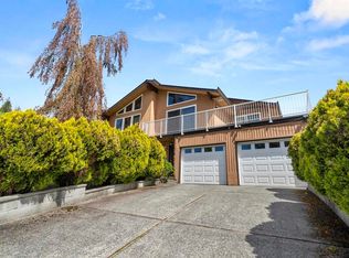 1060 Ayshire Dr, Burnaby, BC V5A4A1