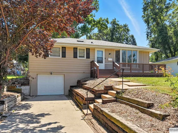 5069 S 129th St, Omaha, NE 68137