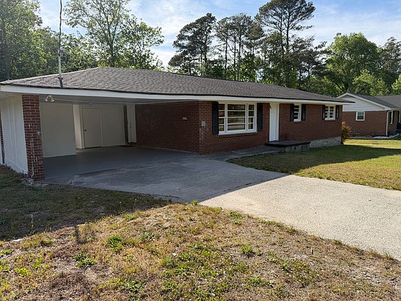 2nd image of 1304 S Hicks Cir NW